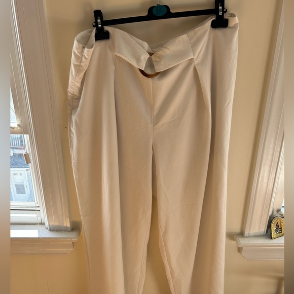 SHEIN PLUS SIZE solid White Buckled Wide Leg Pants - Picture 2 of 6